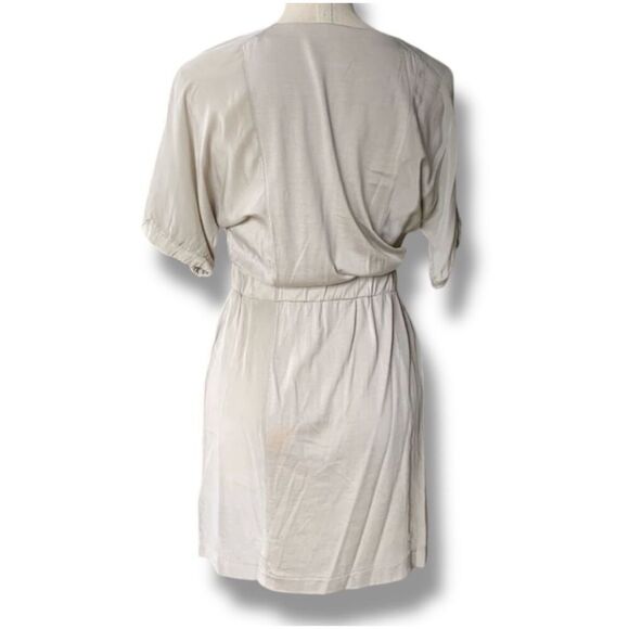 J. Crew Women’s Hideaway Gray Dress Silk Panel Short Sleeve Scoopneck Size Small - Picture 2 of 9